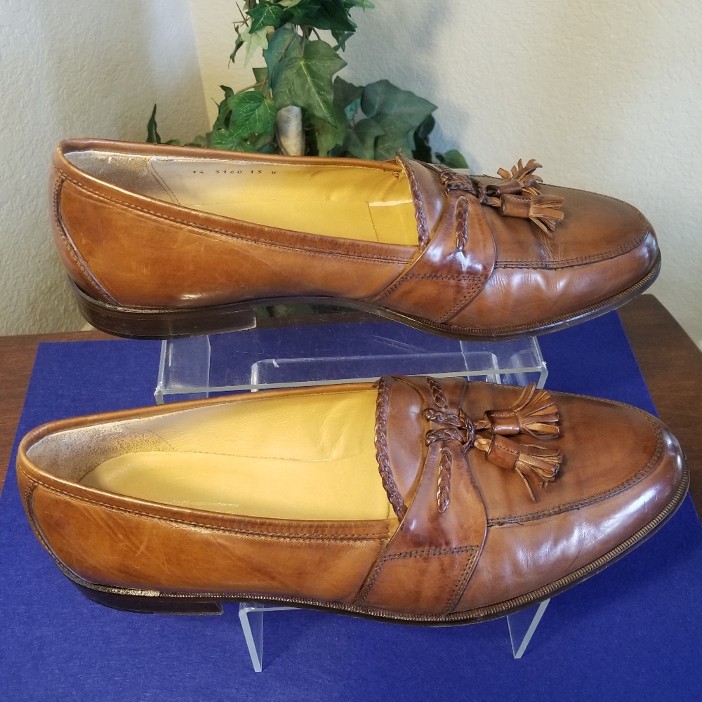 GREAT MEN SHOES GENTLY USED - Picture 4 of 8